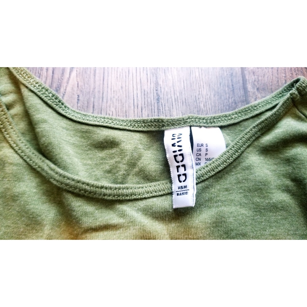 H&M crop top bundle - Picture 3 of 3